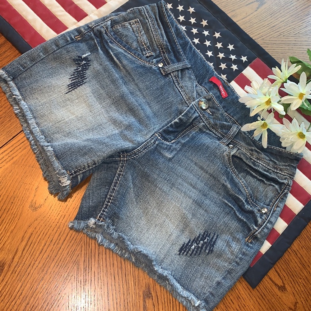 Jean SHORTS Size 9 Flap Pockets Frayed at Bottom - Picture 1 of 16